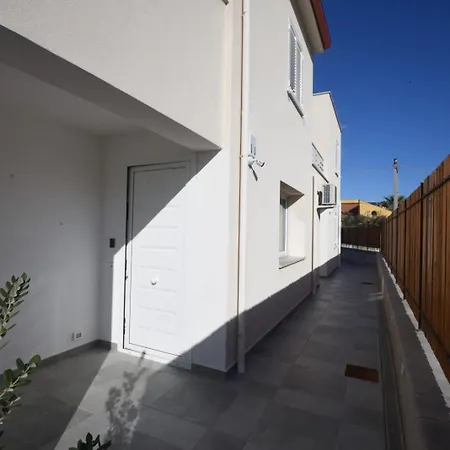 Vakantiehuis Casa Emaggi Carini